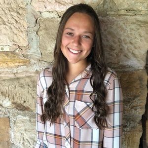 Meet your Posher, Leah